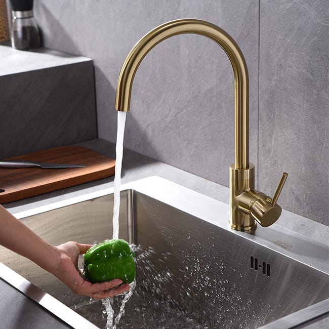 GRIFO DE COCINA DORADO COLECCIÓN SCAMANDRE Leroy Merlin