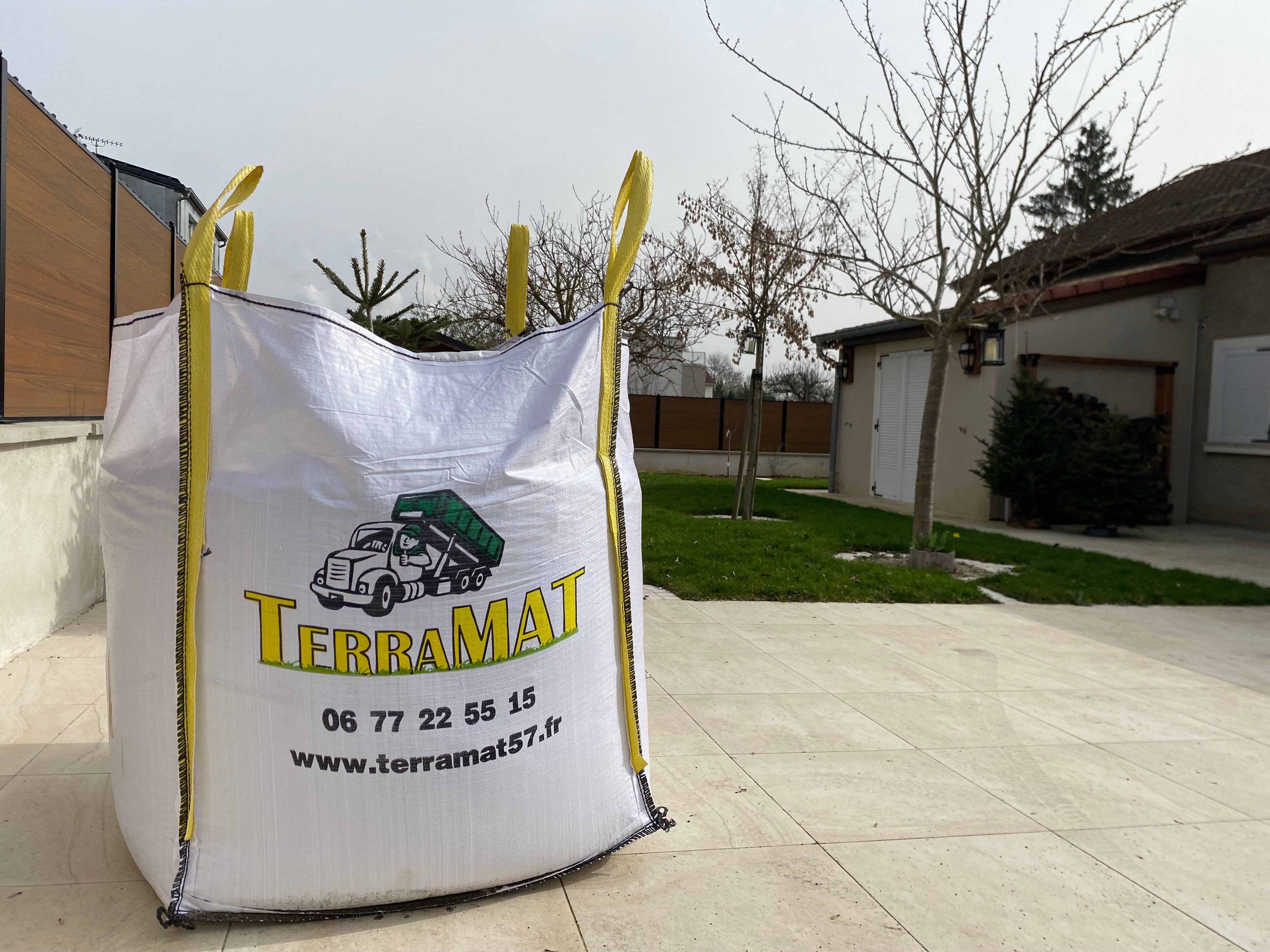 Terre Végétale FERTILE Premium – 30 % Compost Certifié RAL – Sans Cailloux – Big Bag 1 m³ – Idéale Potager & Pelouse - 2