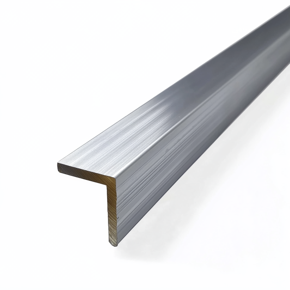 Cornière aluminium 2 x 1,5 cm ep 0,2 cm long. 3 mètres - 3
