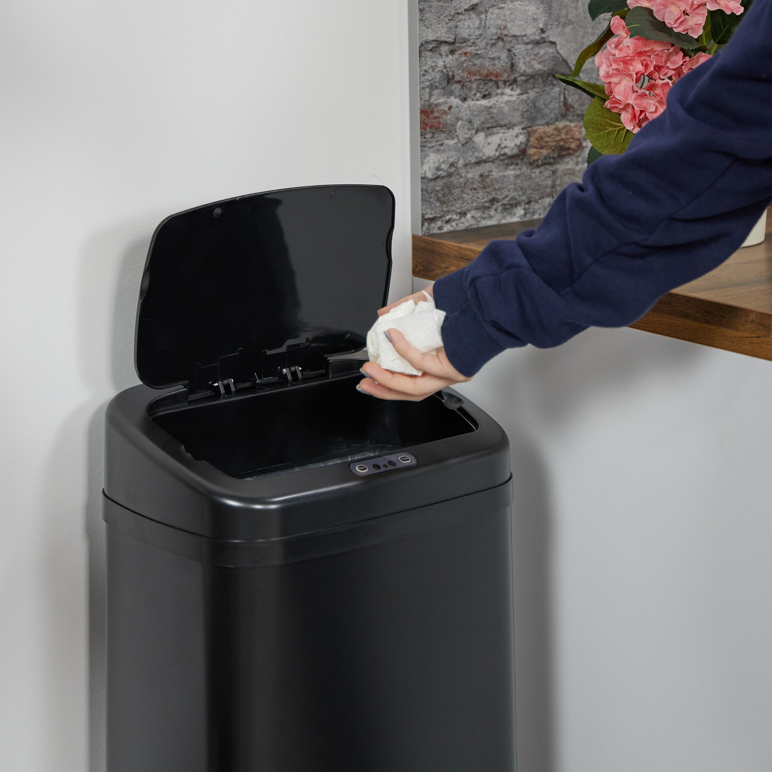 Relaxdays Poubelle avec senseur 60l, pour déchets, de cuisine, acier inoxydable, senseur de mouvements, batterie, grise