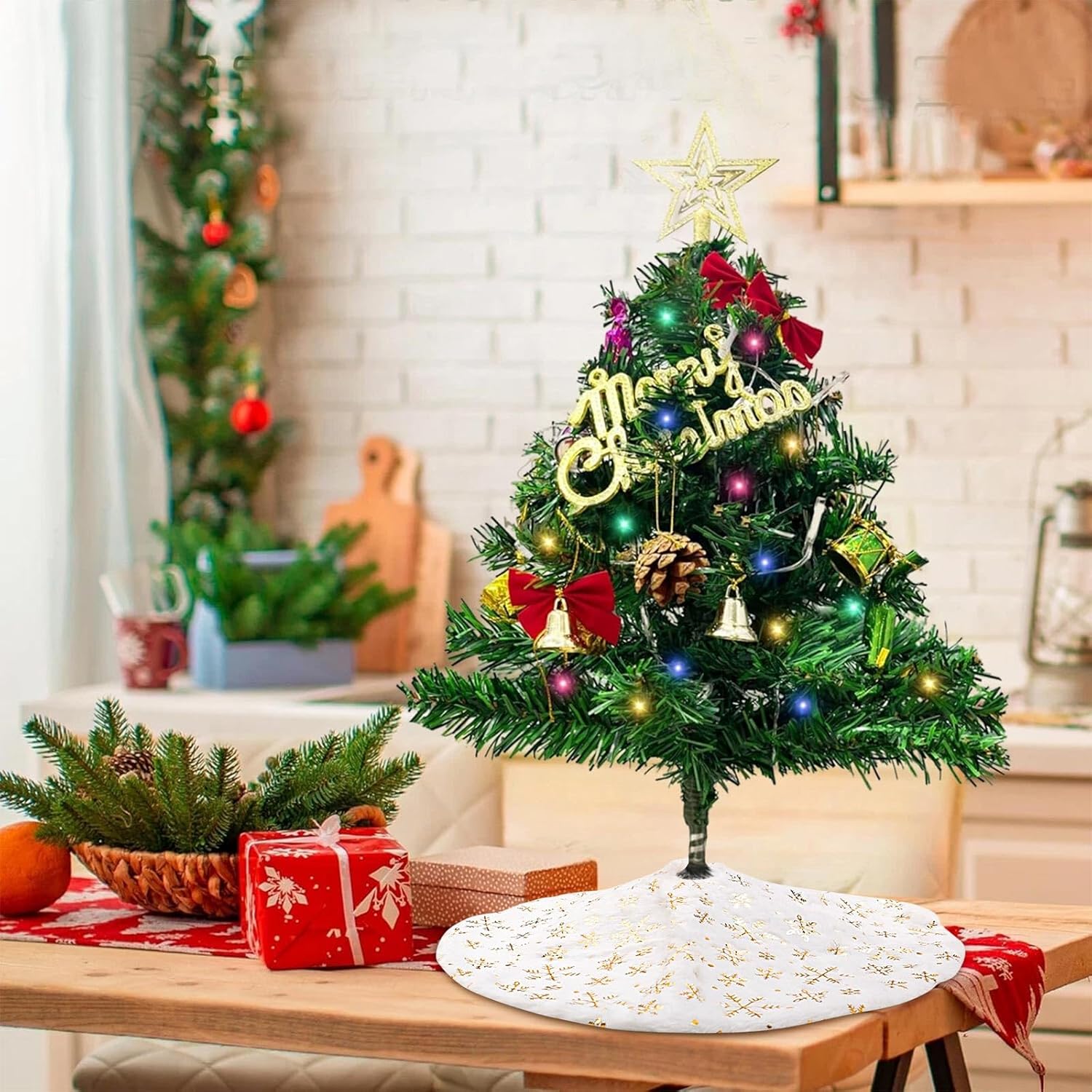 Saia para árvore de Natal, base para árvore de Natal, tapete para árvore de Natal, lantejoulas douradas em forma de floco de neve (branco, 78 cm) - 2