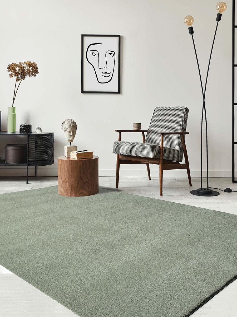 the carpet Relax tapis moelleux à poils courts, dessous antidérapant, lavable à 30 degrés, super soft, aspect fourrure, Vert, 060 x 110 cm - 2
