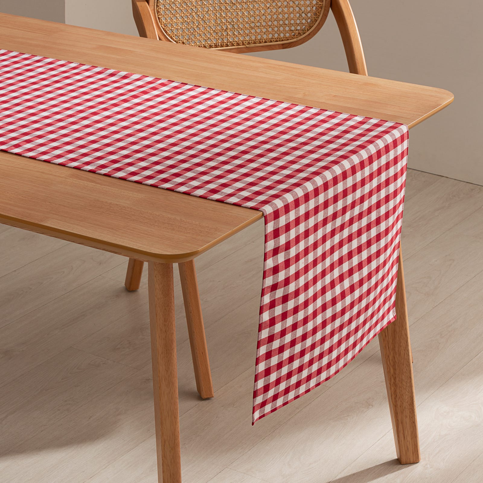 Tovaglie 100x100cm in TNT colore rosso – 25 – 100 pezzi Tovaglie 100x100cm in TNT colore rosso – 25 – 100 pezzi