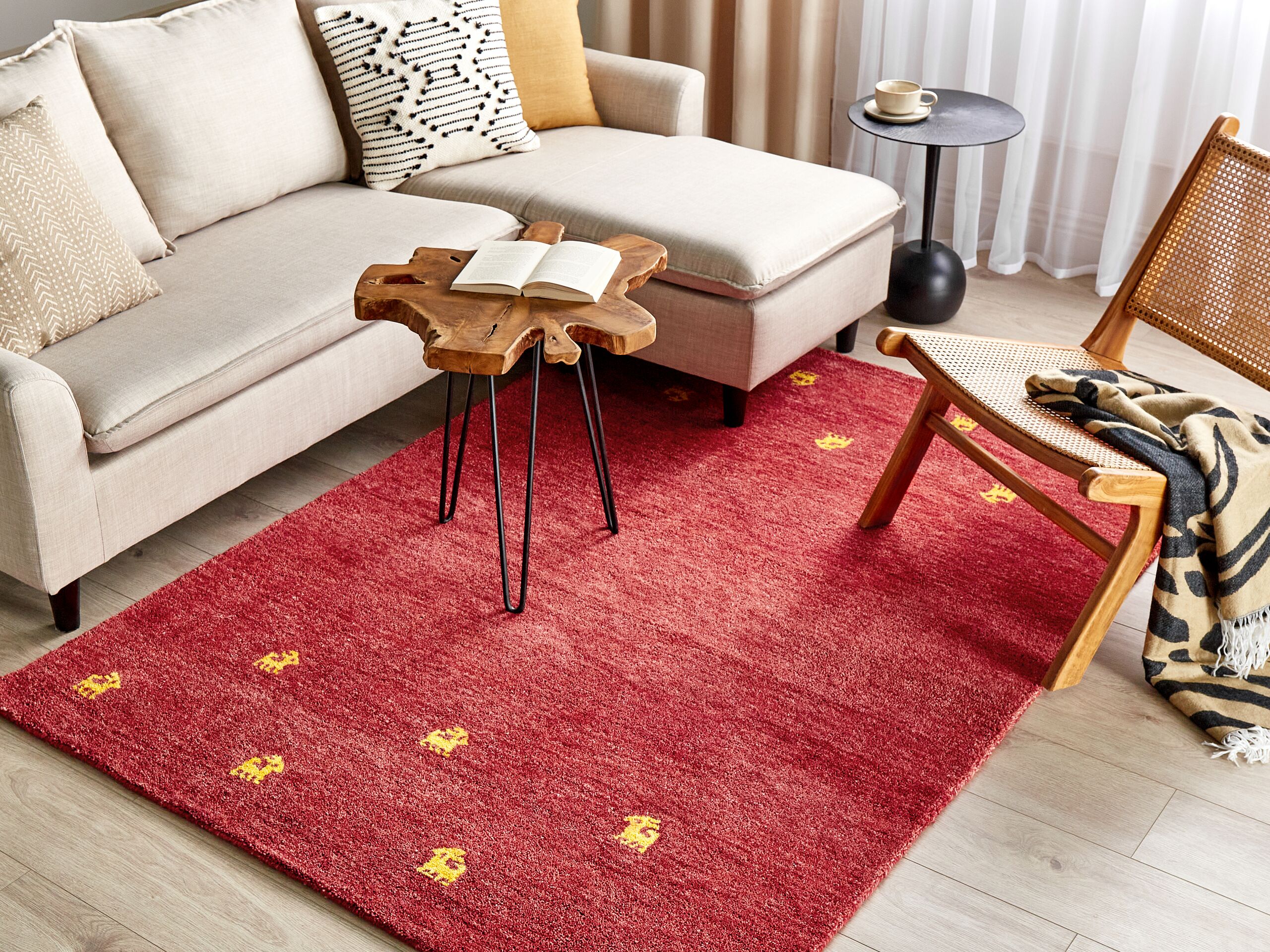 Beliani alfombra gabbeh de lana rojo/amarillo 140 x 200 cm yarali