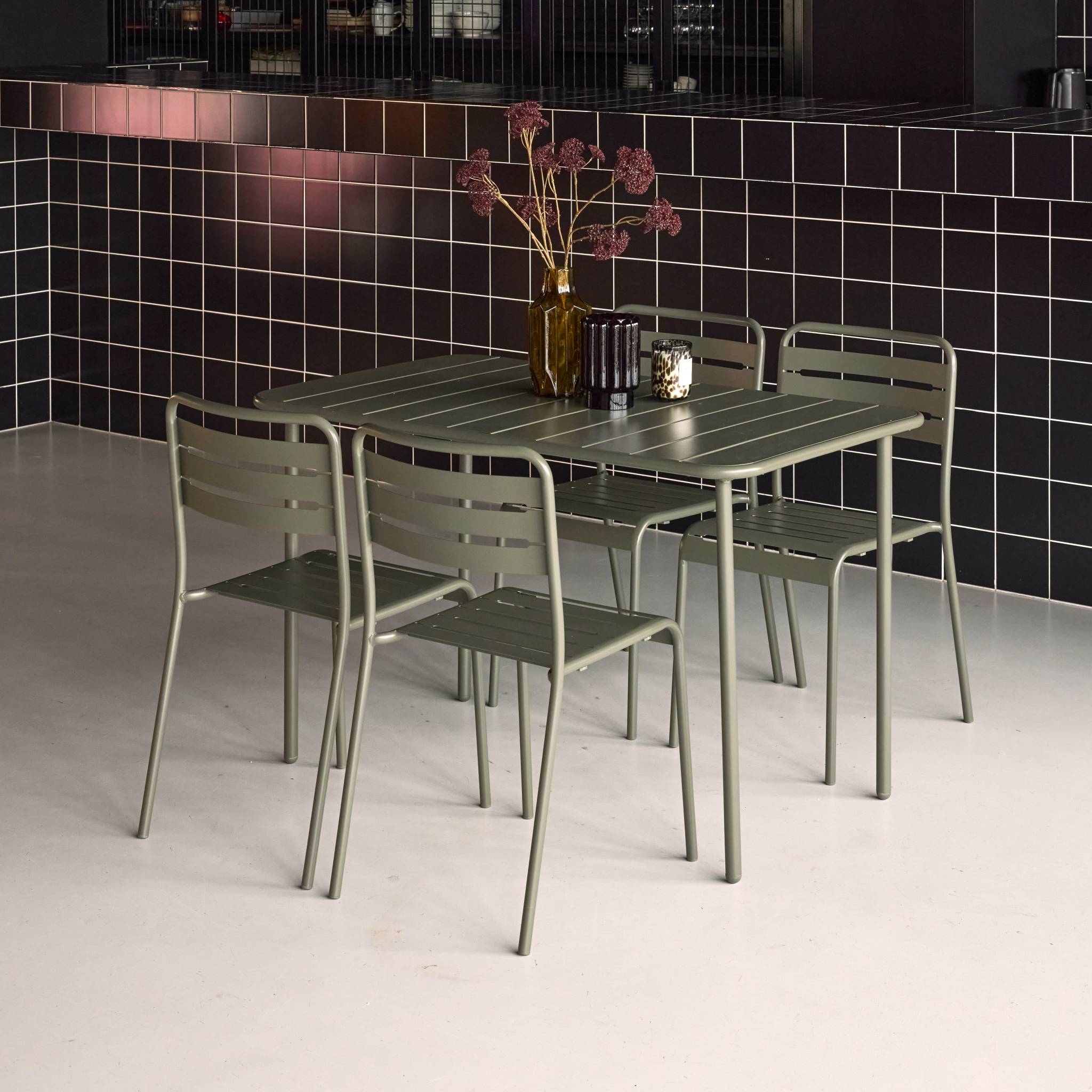 Table de jardin métal + 4 assises kaki en acier. Amelia. 120x70xH72.5cm (12.2kg) AMÉLIA - 4