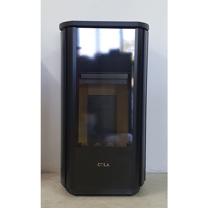 Piec kominkowy Anselmo Cola model Flat Vetro