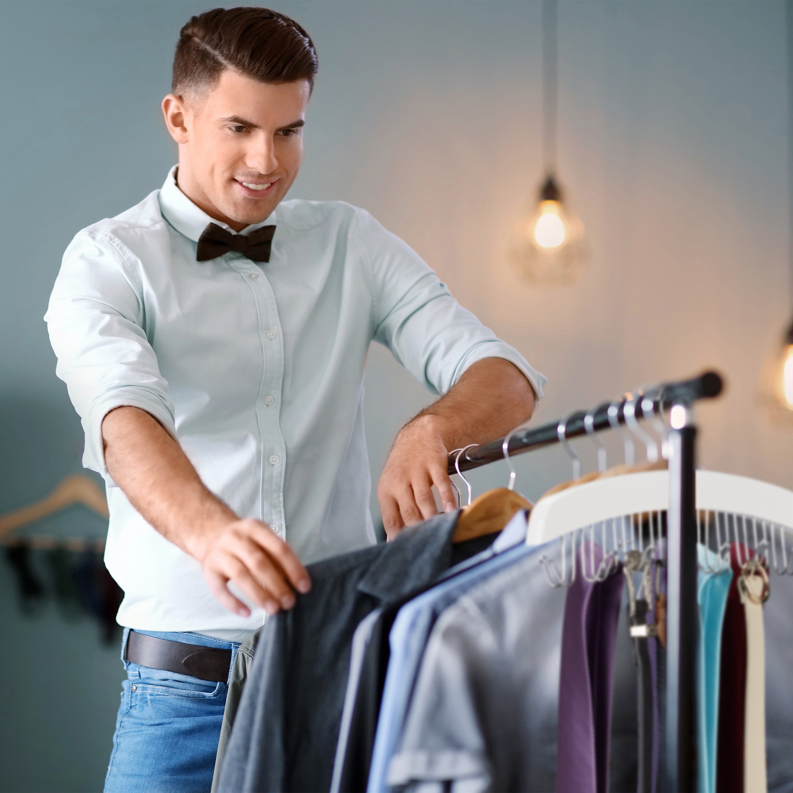 Porte-ceinture, armoire, 12 crochets rotatifs à 360°, bois de lotus, 17,5 x 43 x 5,5 cm, blanc/argenté, Relaxdays - 5