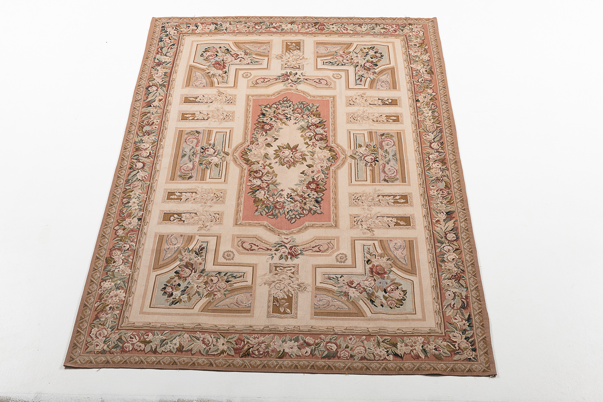 Klasyczny kwiatowy rysunek w stylu francuskim Aubusson 285x181 CM (Galeria Farah1970)
