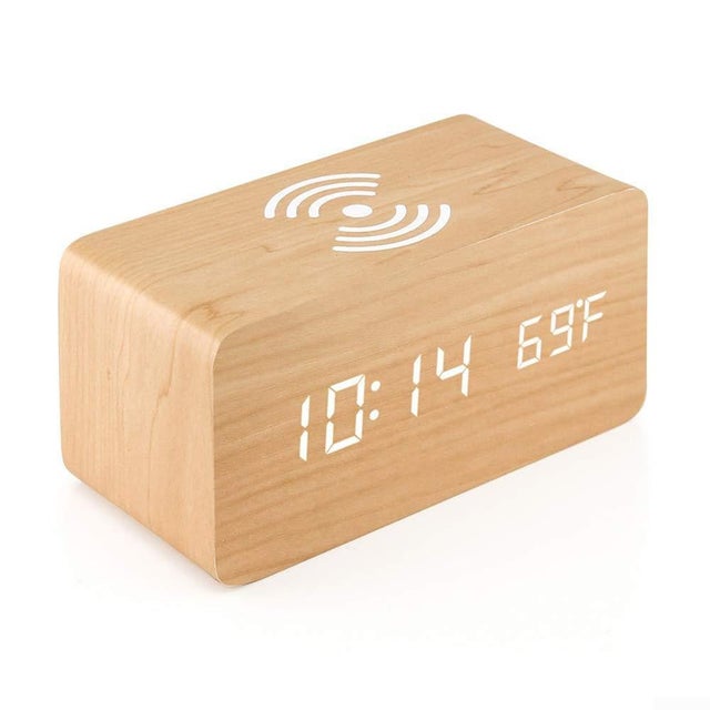 Réveil en Bois à Usage Domestique avec Qi Pad Compatible avec Le contrôle du Son de l'horloge numérique LED en Bois, Couleur foncée (Couleur Claire)