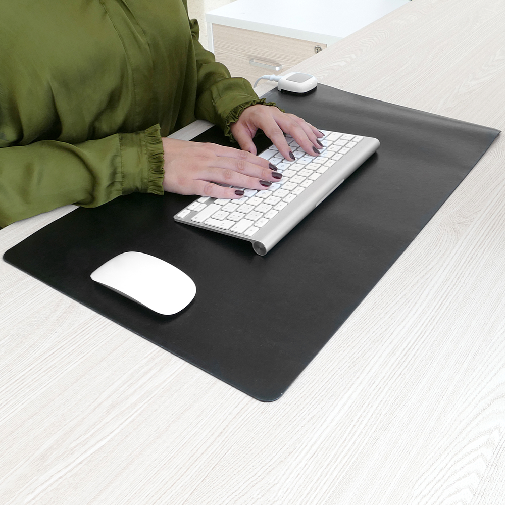 Tapis et surface chauffante moquette thermique pour bureau sol et pieds 60 x 36 cm 65W noir - 5
