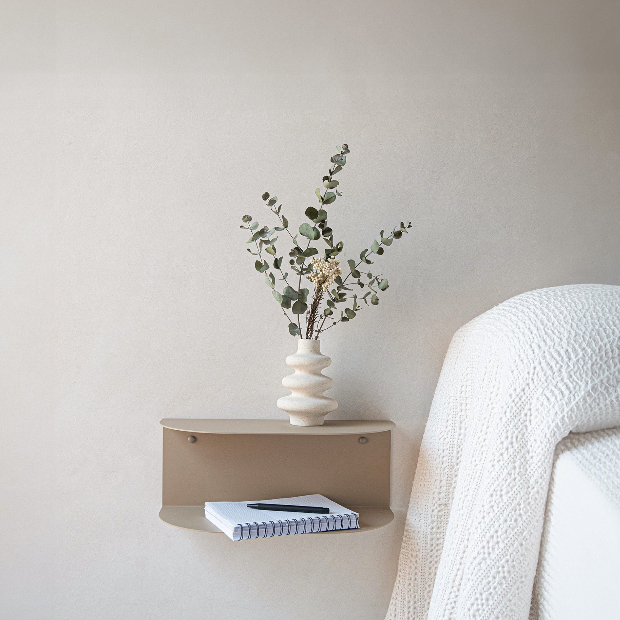 Lot de 2 Table de nuit suspendue en métal Beig Sable, Ovva | Etagere murale design à deux niveaux L.40 x P.17 cm, Ep.13 cm - MILUKA - 2