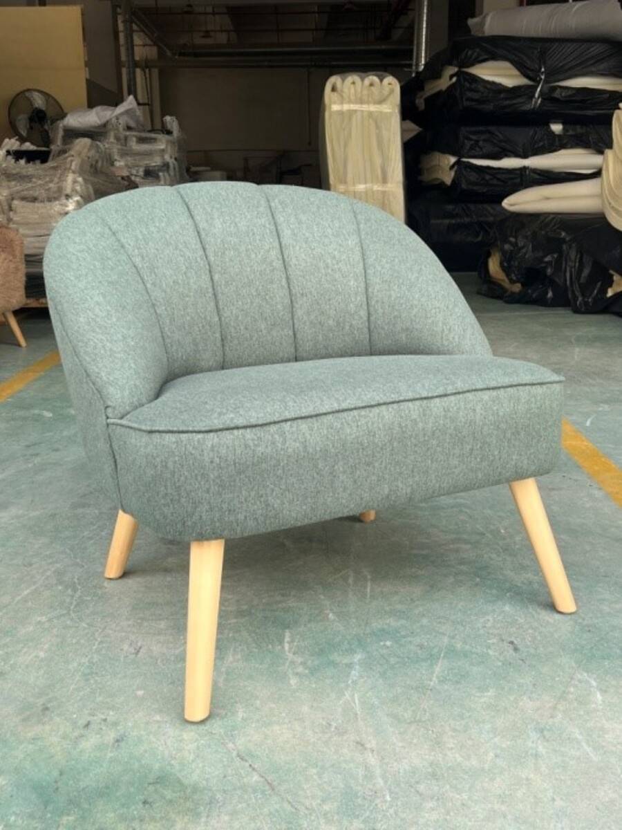 ATMOSPHERA Poltrona Naova In Velluto - Colore Blu Anatra - Design Moderno