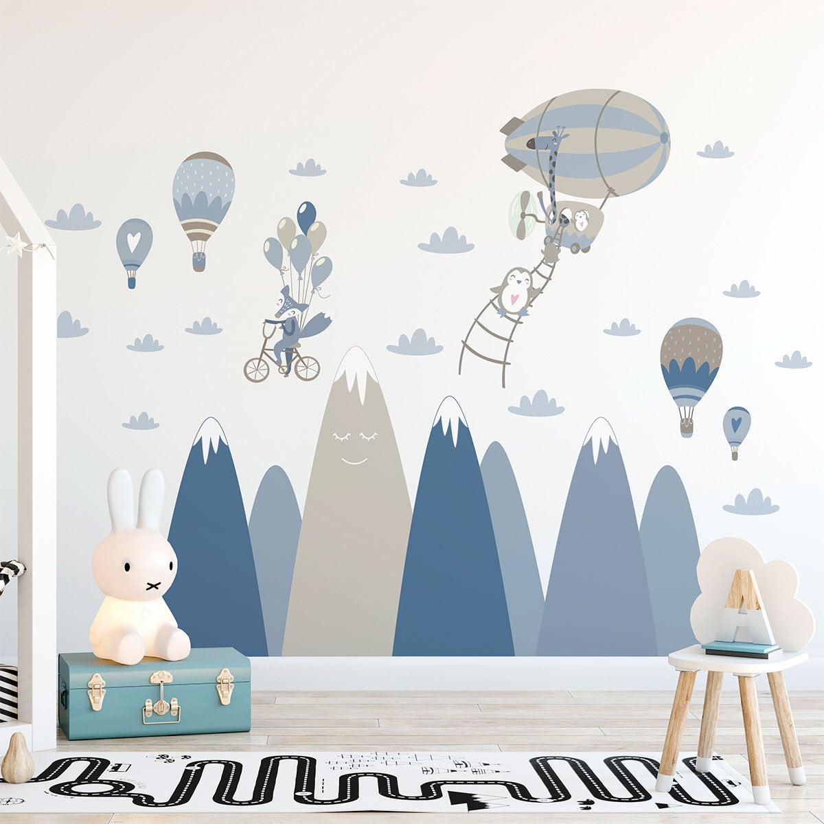 Vinilo niño escandinavo de montaña animales delirantes - adhesivo de pared - revestimiento sticker mural decorativo - 80x120cm