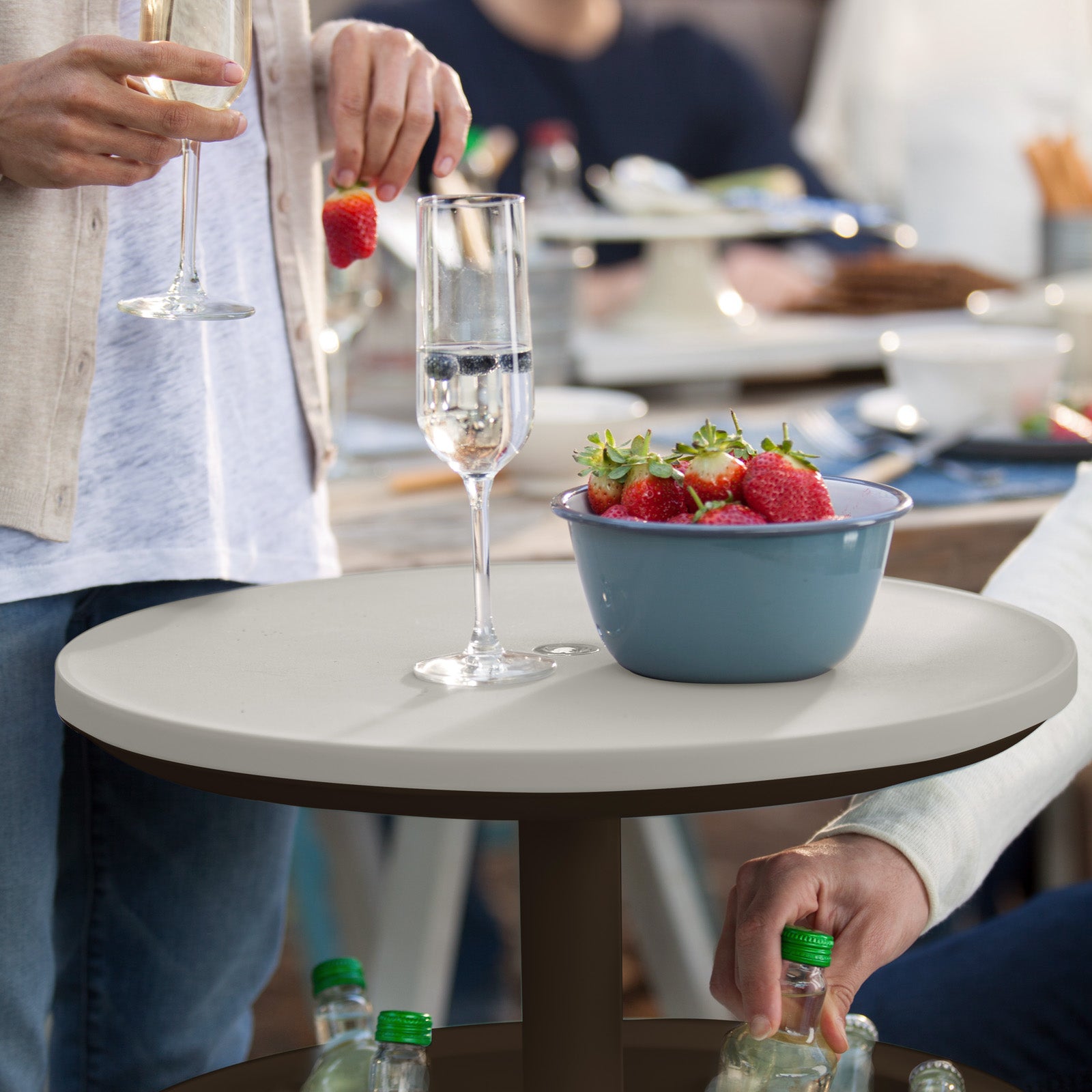 Table de jardin bar 