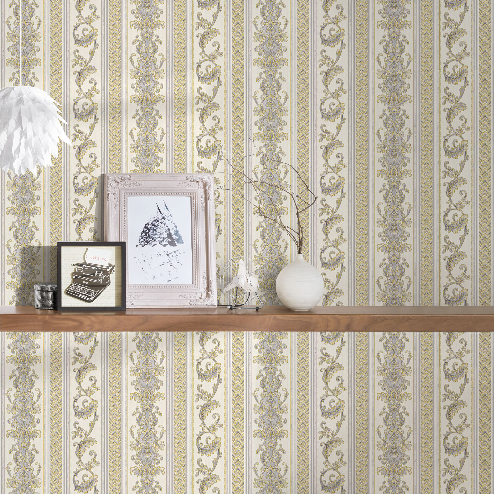 Papel pintado beige, gris y dorado estilo barroco papel pintado con dibujo de flores elegantes recargadas papel pintado moderno