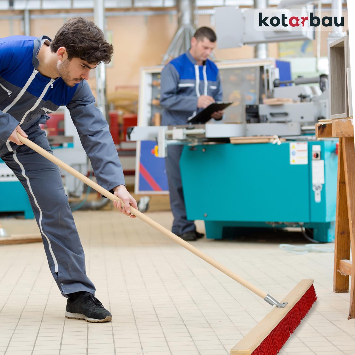 Balai Brosse - 105 cm - Balai Exterieur Terrasse - Brosse de Voirie - avec Manche - Bois - PVC - Poils Durs - de Jardin - Outil de Nettoyage KOTARBAU - 8
