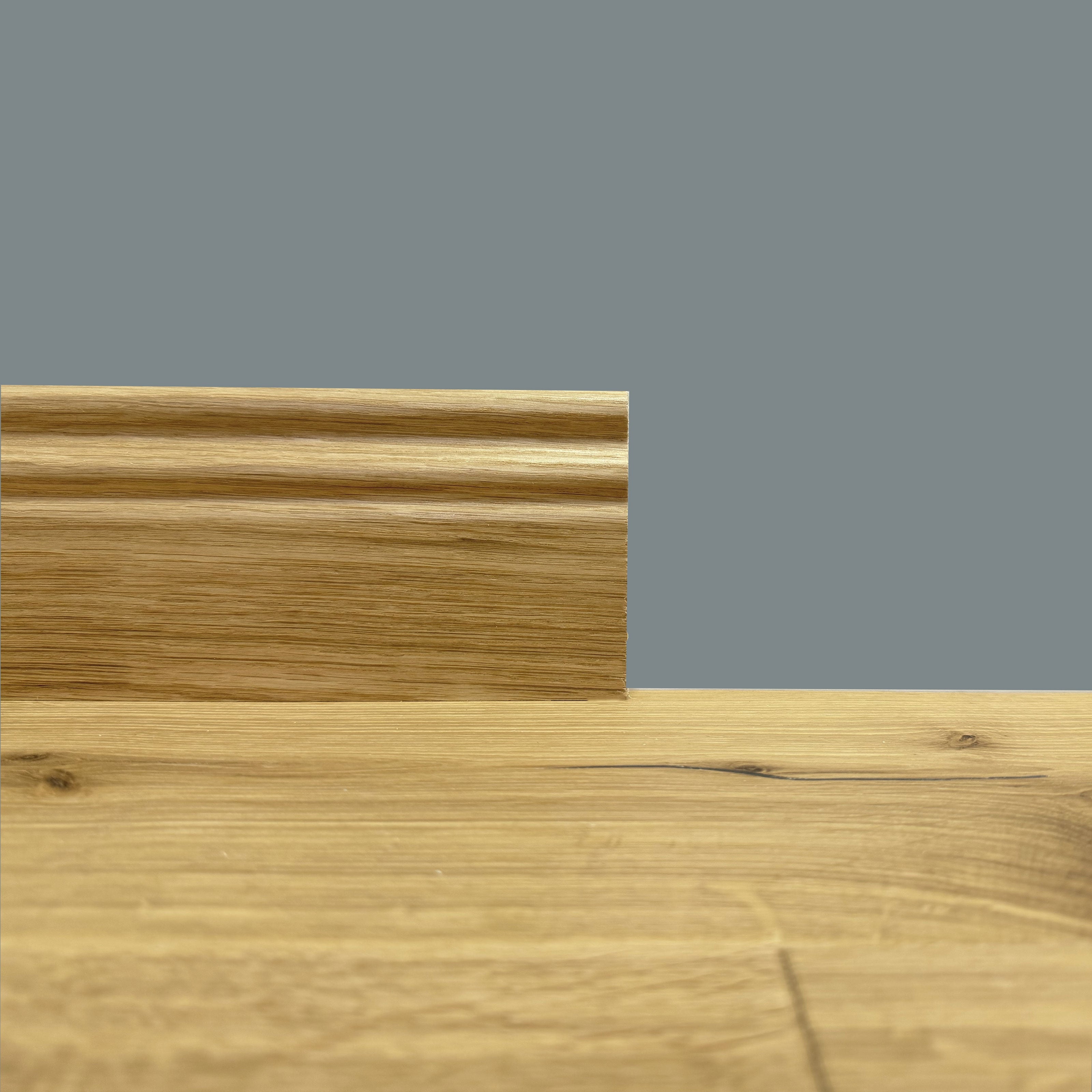 PLINTHE DUCALE en bois MASSIF plaqué CHÊNE VRAI 95x15 peint mat pores ouverts (prix au mètre linéaire) - 3