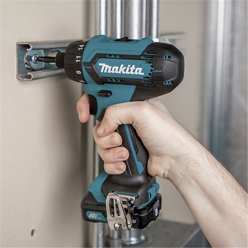 Perceuse Visseuse D'angle 12 V CXT Li-Ion 2 Ah 10 Mm à Clé MAKITA