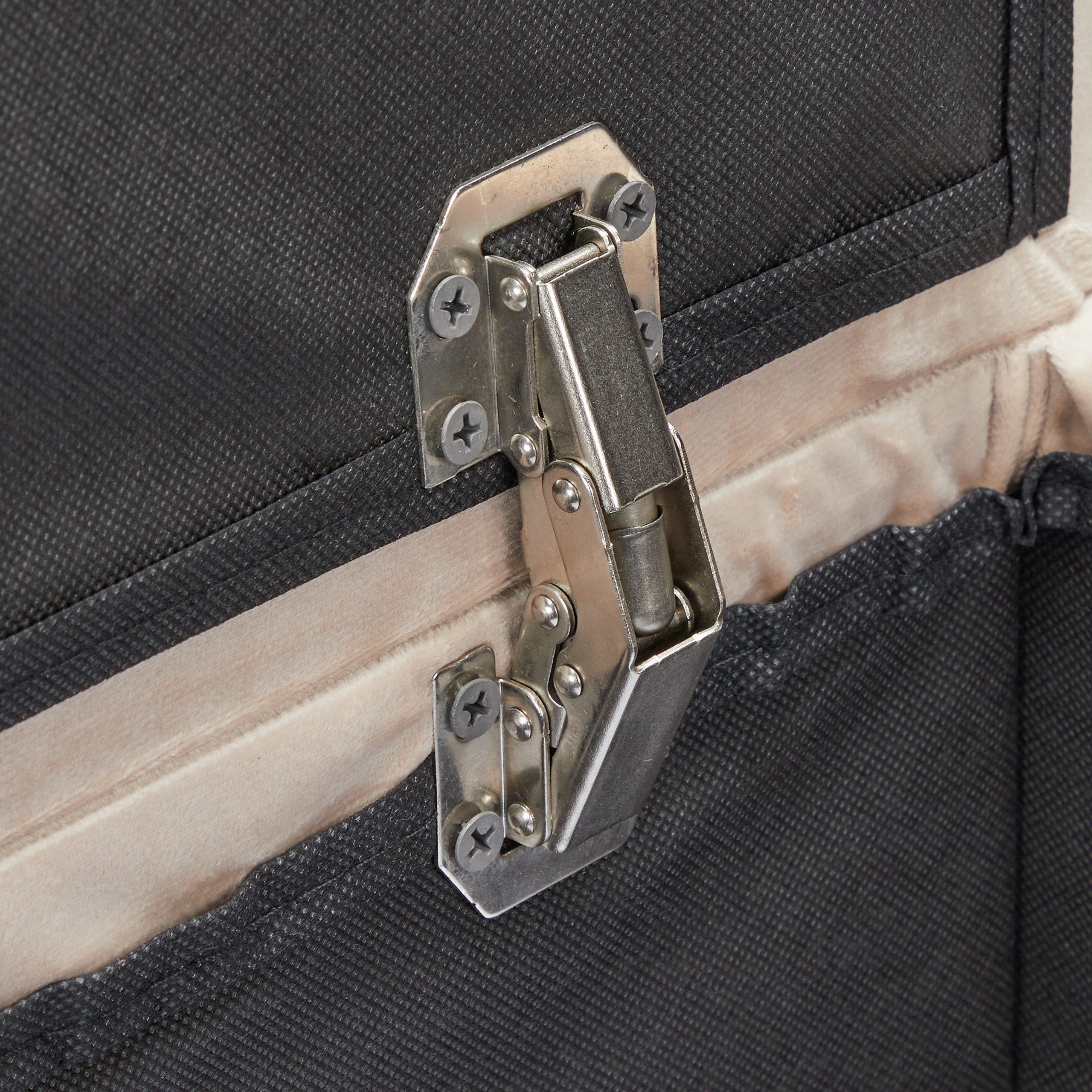 Banc siège avec espace de rangement, housse velours, 40 l, rembourrée, pieds en bois, entrée,41x80x40c, crème, Relaxdays - 7