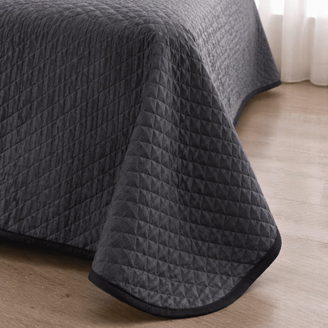 Colcha Bicolor Reversible Antracita/Negro Cama 180cm Donegal Collections - 3