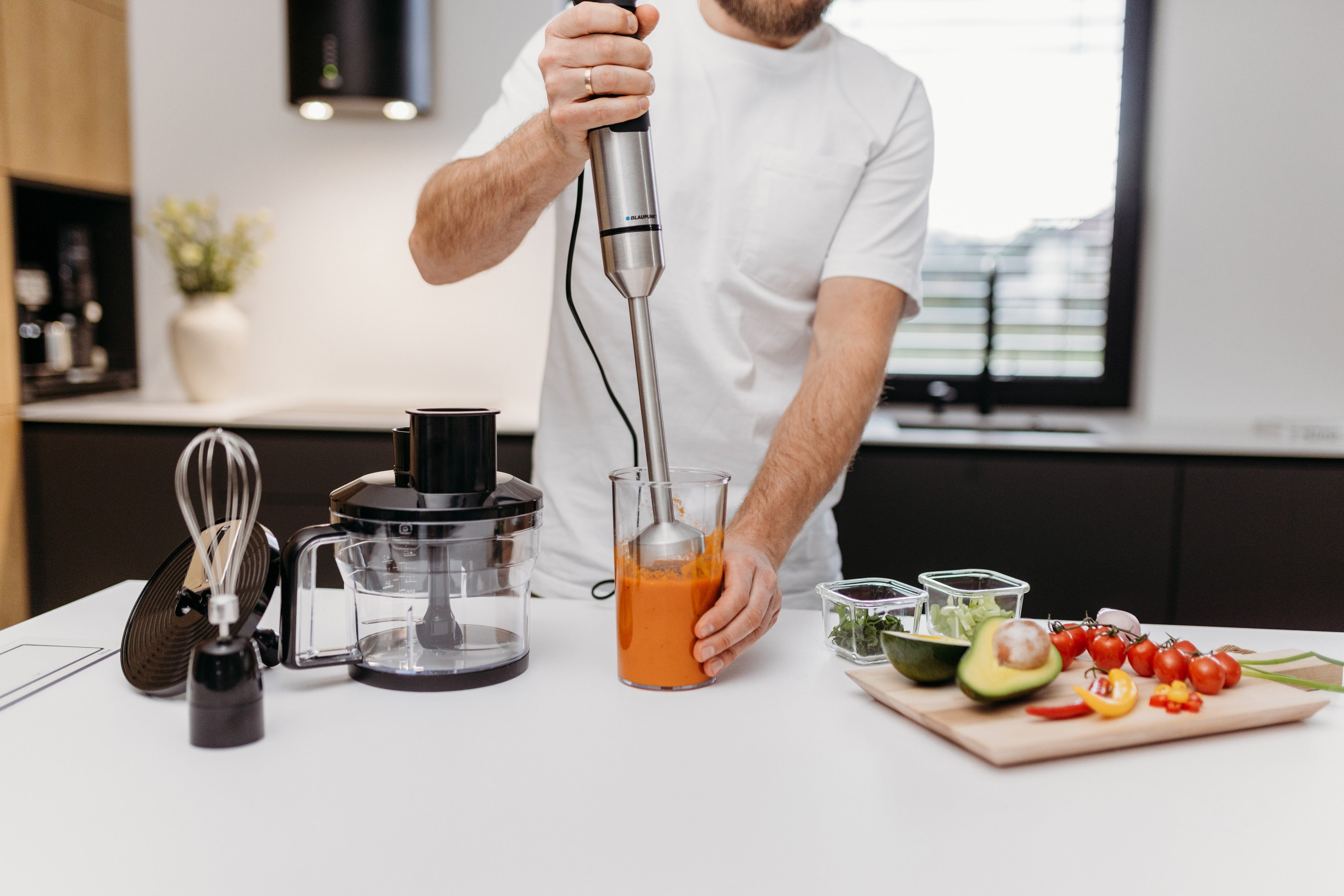 BLENDER RĘCZNY Z AKCESORIAMI BLAUPUNKT HBD611 - 4