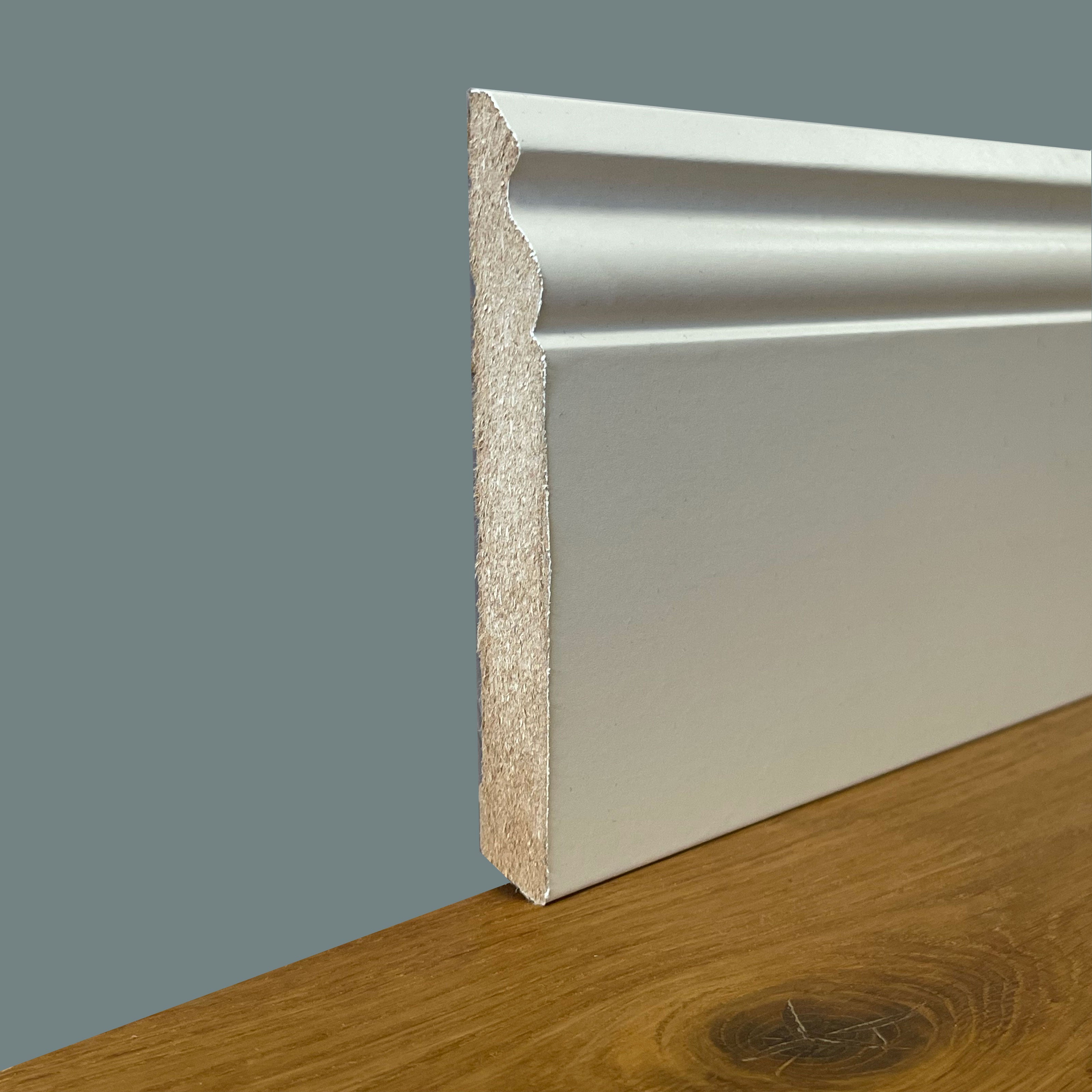 PLINTHE DUCALE en FIBRE DE BOIS COMPACTE 120X15 BLANC ral 9010 (prix au mètre linéaire) - 3