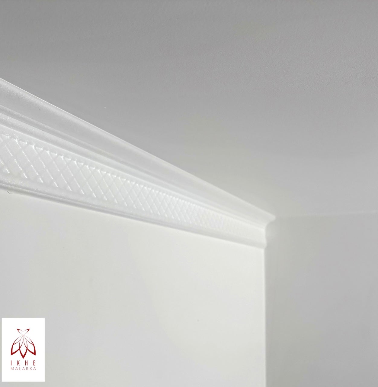 Cornisas de poliestireno XPS – molduras blancas para techo y pared – ligeras molduras decorativas de estuco 1 m (V02-08) - 3