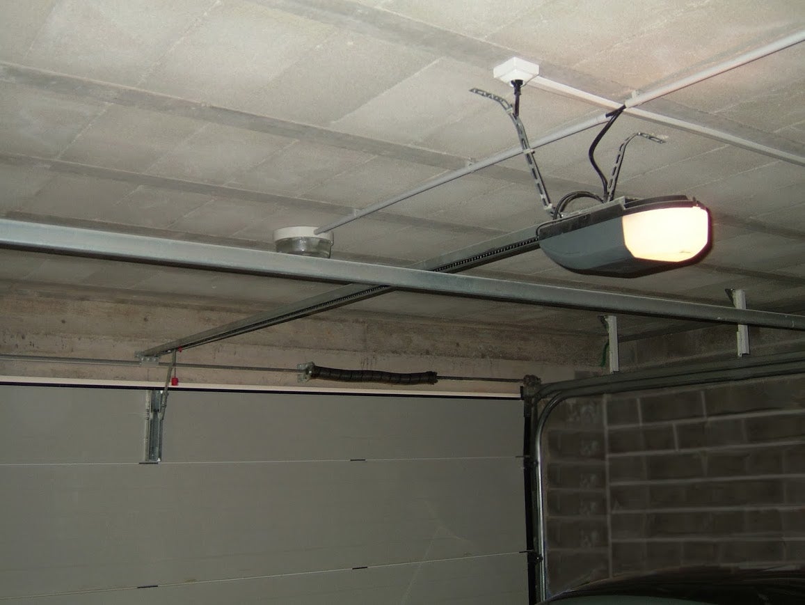 Motorisation de porte de garage sectionnelle et basculante - 700 N - LIBRA by PROTECO - 1513 - 2