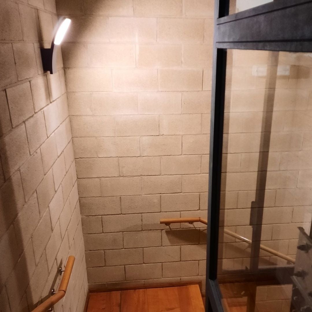 LED WALL LIGHT IP54 PF>0,9 20W 3000K 120º 110-265V - 2