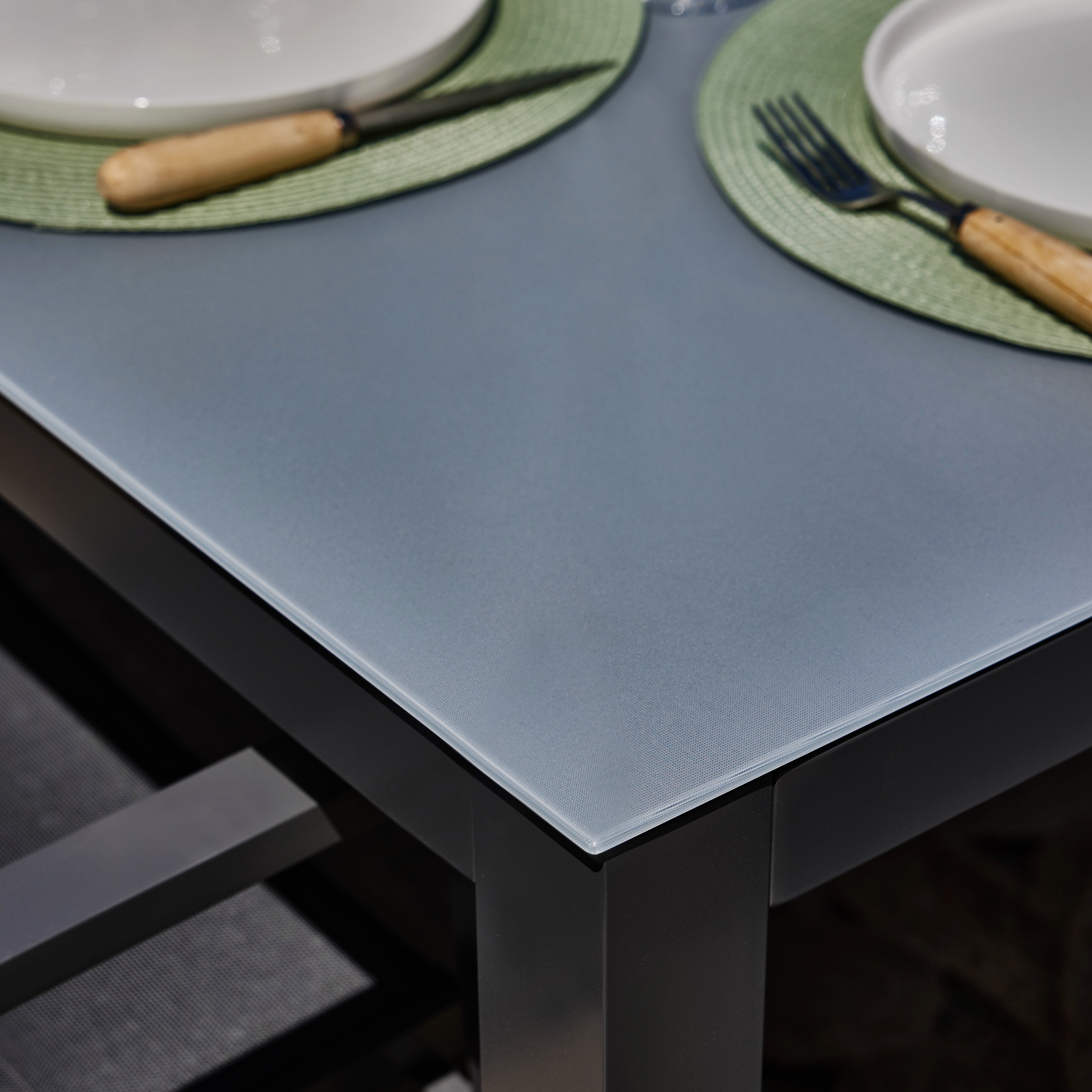 Table 160×90 et 6 chaises de jardin gris - Tokyo - 5
