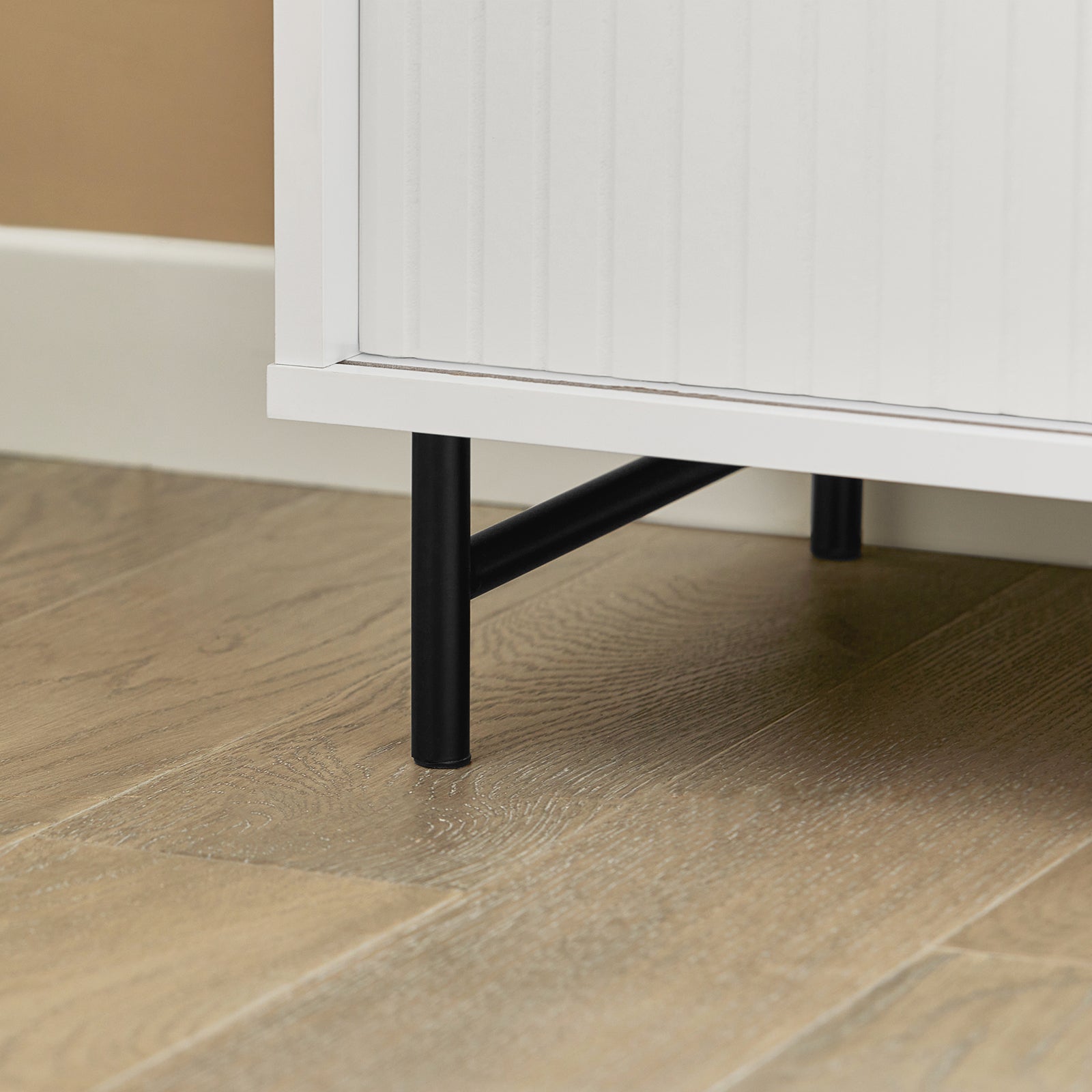 Aparador para hall de entrada com porta de correr e prateleira ajustável 70 x 37 x 87 cm Branco FSB62-W SoBuy PT - 7