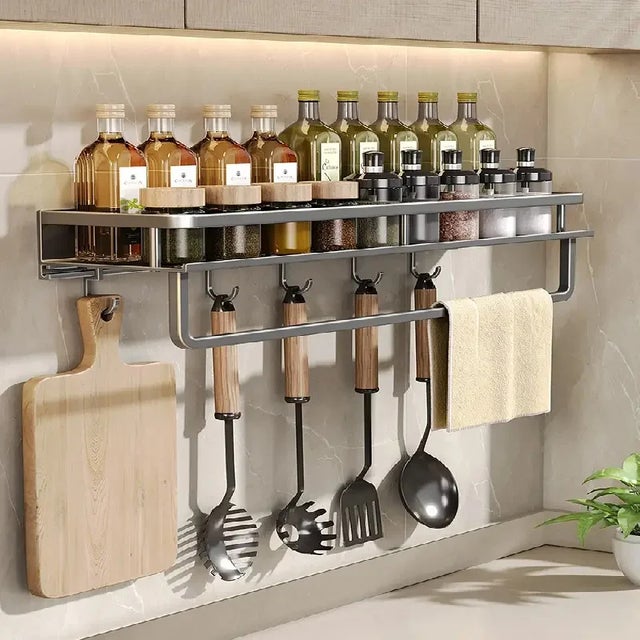Étagère murale flexible pour rangement d'épices et condiments à suspendre dans la cuisine, idéale pour l'organisation des ustensiles de cuisine