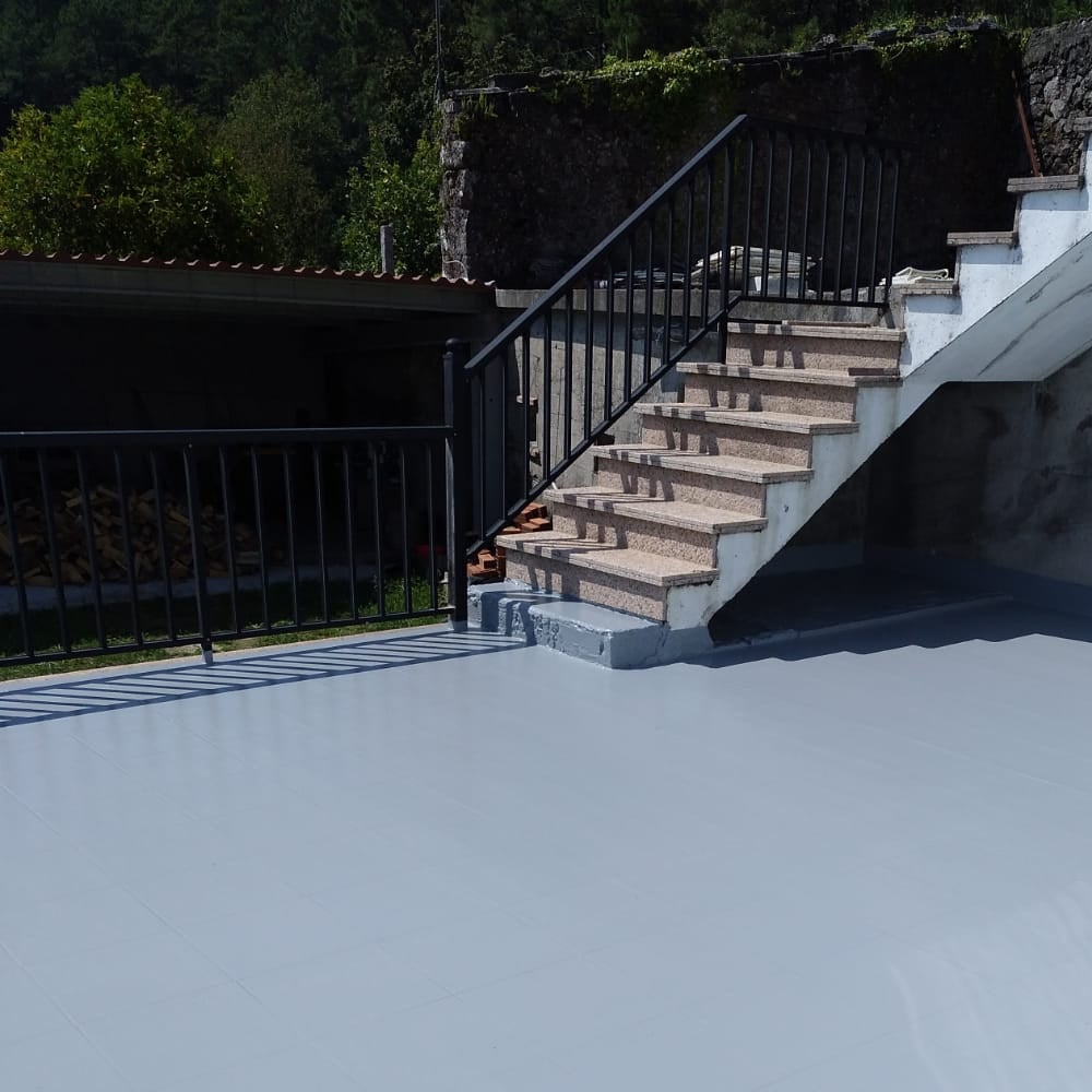 Acabado Alifático Finish Coat Cold Roof (5kg, Gris) - Capa final protectora y resistente para aplicar sobre poliuretano - 3