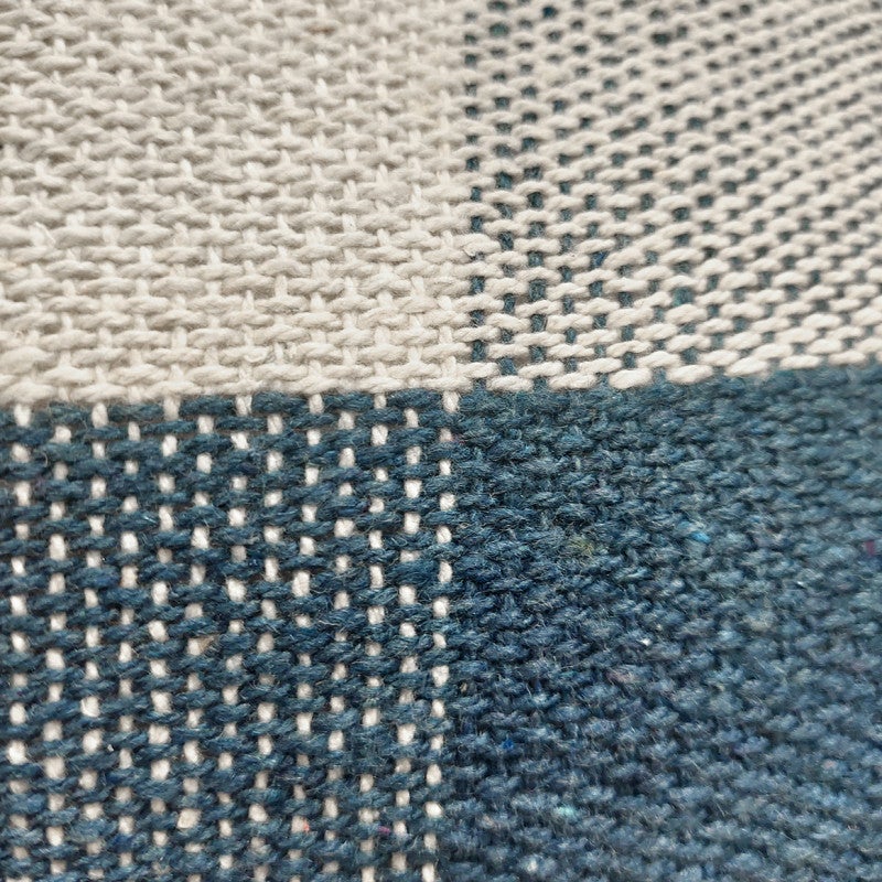 Lot 2 coussins carrés 40 x 40 cm coton brodé de carreaux bleu - ATLAS - 6