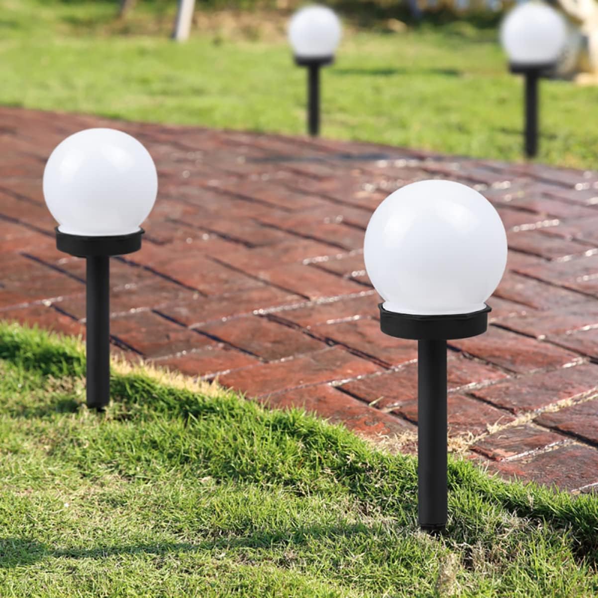 Zestaw 4 lamp solarnych LED, diody LED RGB, białe światło, 8 godzin pracy na baterii, wodoodporność IP44 - 3