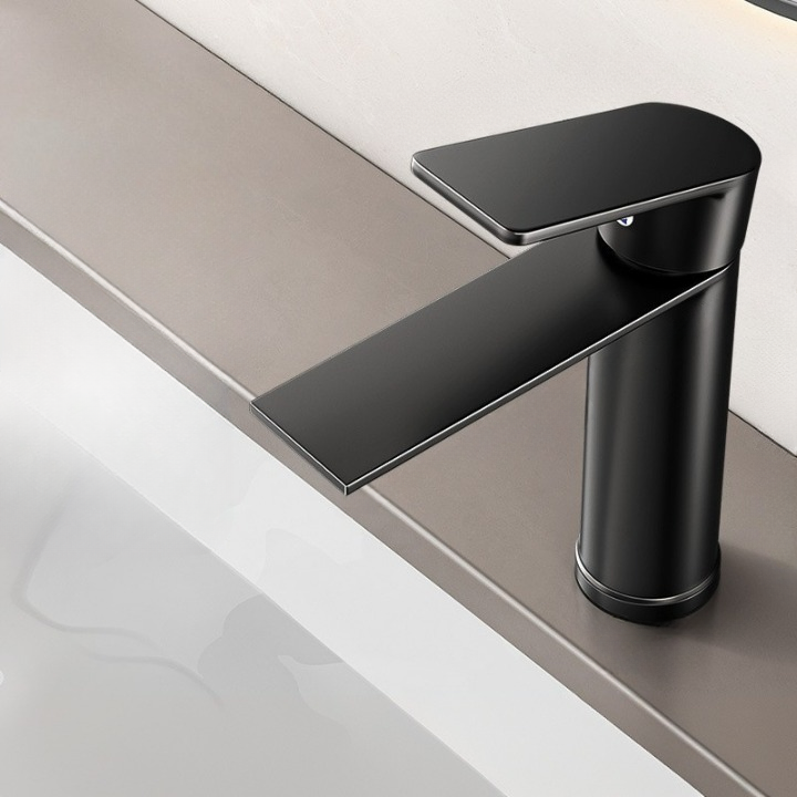 Bateria ze stali nierdzewnej, bateria z grubym mieszaczem do ciepłej i zimnej wody, bateria do umywalki i umywalki, czarna, z wężem zasilającym 80 cm