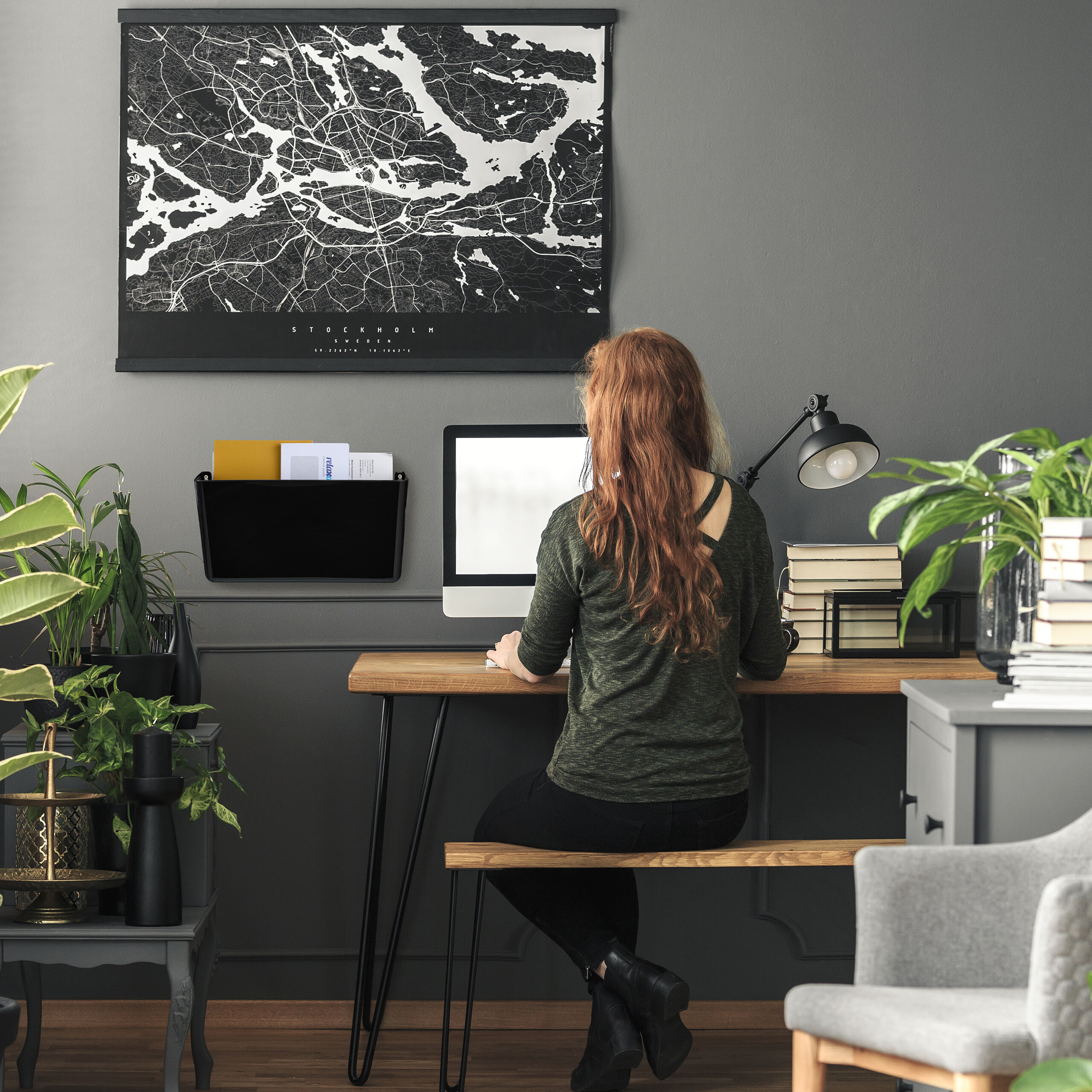 Porte-documents mural en lot de 3, plastique, pour magazines et journaux, HLP : 19 x 33 x 10,5 cm, noir, Relaxdays - 3