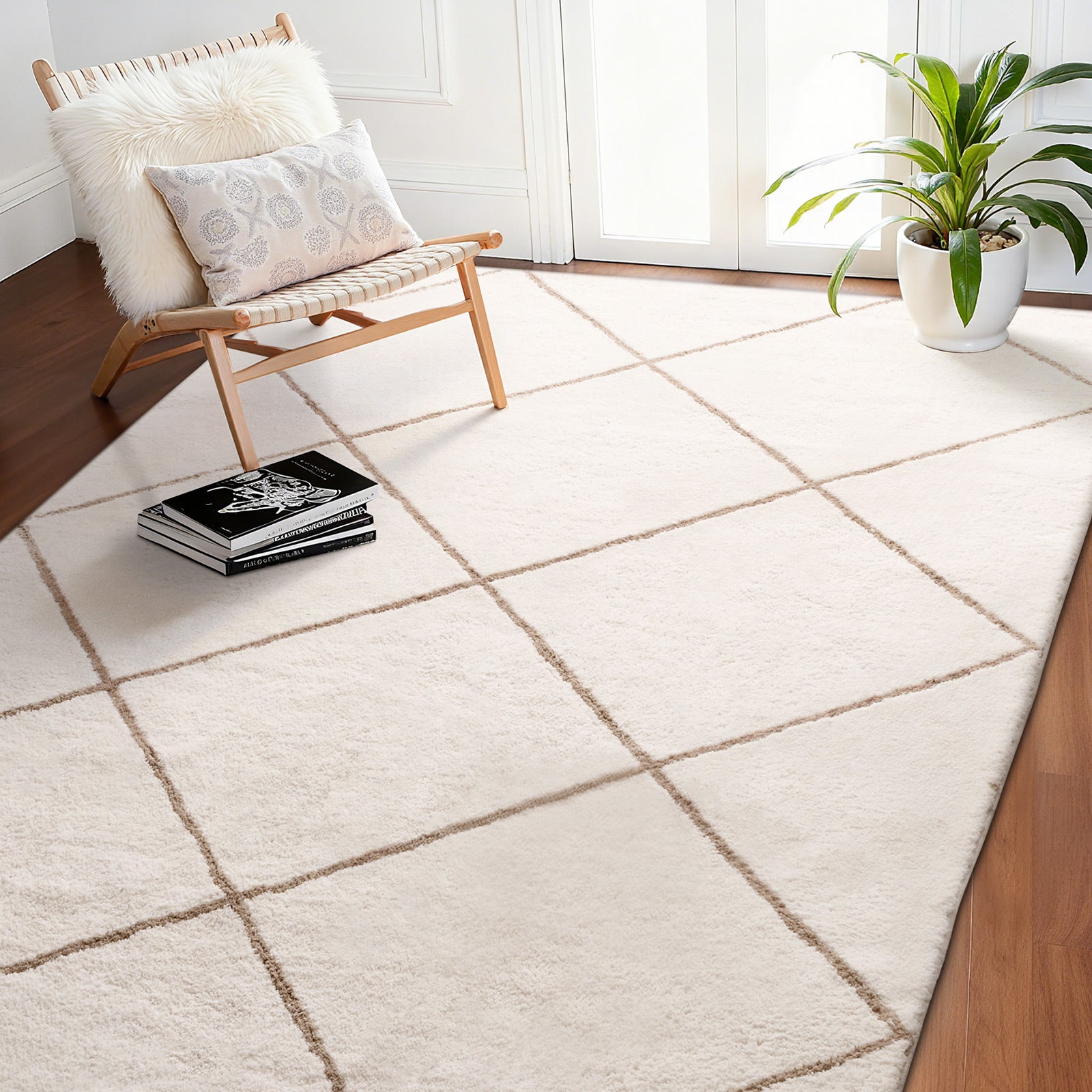 Tapis Poil Long VEVOR 1,83 x 2,74 m, Interior Rectangulare din Pături Moale și Rezistente, Antidrapante pentru Sală, Cameră de Lit, Beige
