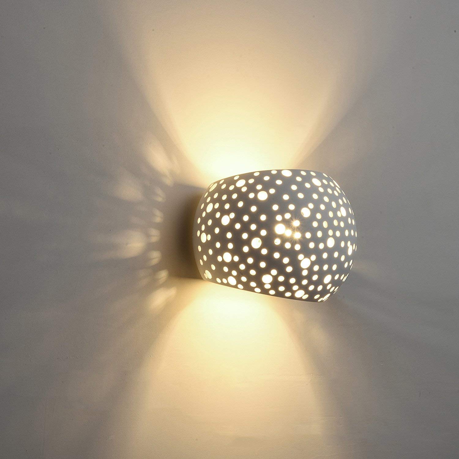 Applique murale intérieure blanche perforée, lampe en plâtre, design moderne et minimaliste - 1 douille G9 - dimensions 15 x 13 x 13 cm - 3