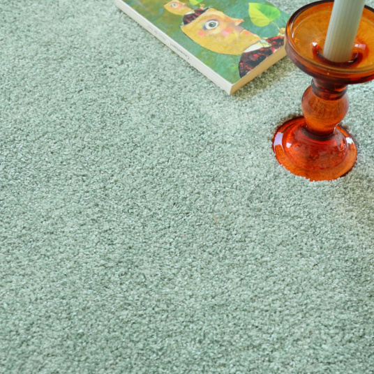Moquette poils longs Touch - Vert sauge - Rouleau de 4m x 16m