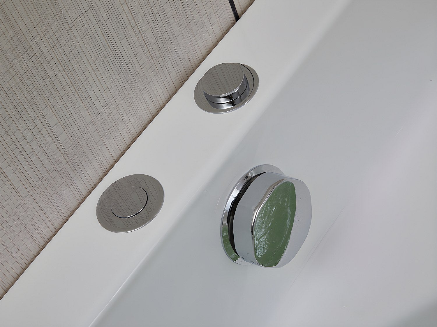 Baignoire balnéo d'angle avec système de cascade AGLENA - 2 places - 350L - 150*150*60 cm - 8