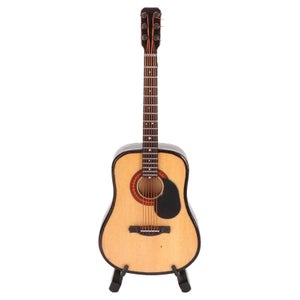 Mini Guitare En Bois 10 Cm – Modèle Décoratif Avec Support Et étui – Instrument Miniature Pour Musique Déco
