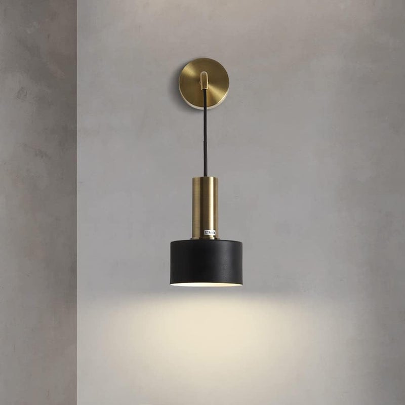 Nowoczesne kinkiety do łazienki, metalowe kinkiety z gniazdem E26, czarne kinkiety do sypialni, salonu i wejścia.