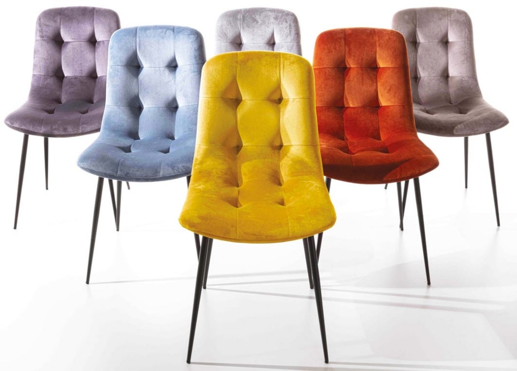 Chaise design velours capitonné et métal noir Karaz - Lot de 4-Couleur ...
