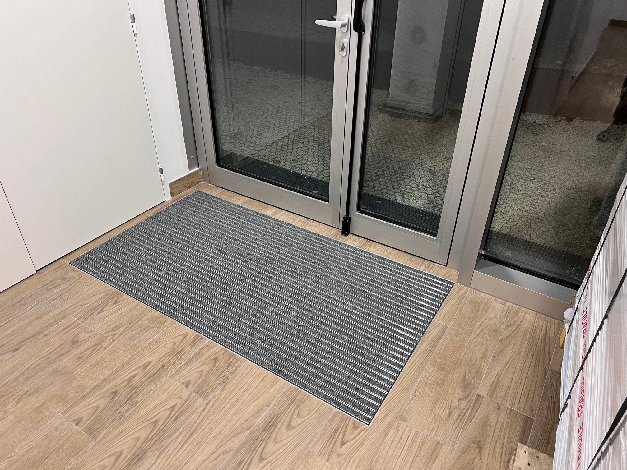 Tapis d'entrée sur Structure Aluminium 10R + Cadre 13 mm 60x40cm Anthracite - Paillasson à encastrer - 8