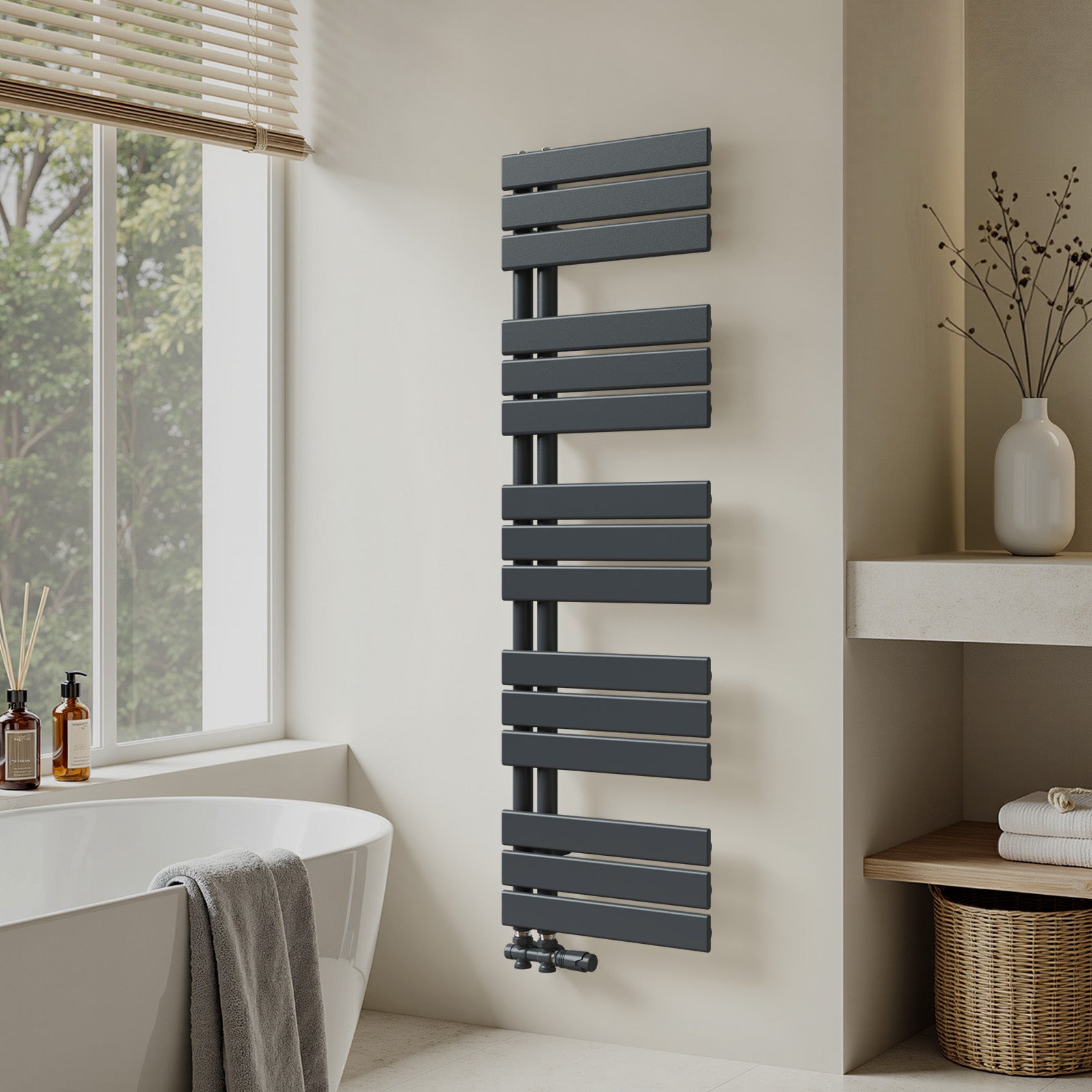 Grzejnik łazienkowy drabinkowy na ciepłą wodę - Stalowy z podłączeniem środkowym - Kolor antracytowy - Wymiary 1320 x 400 mm - Moc 598 W