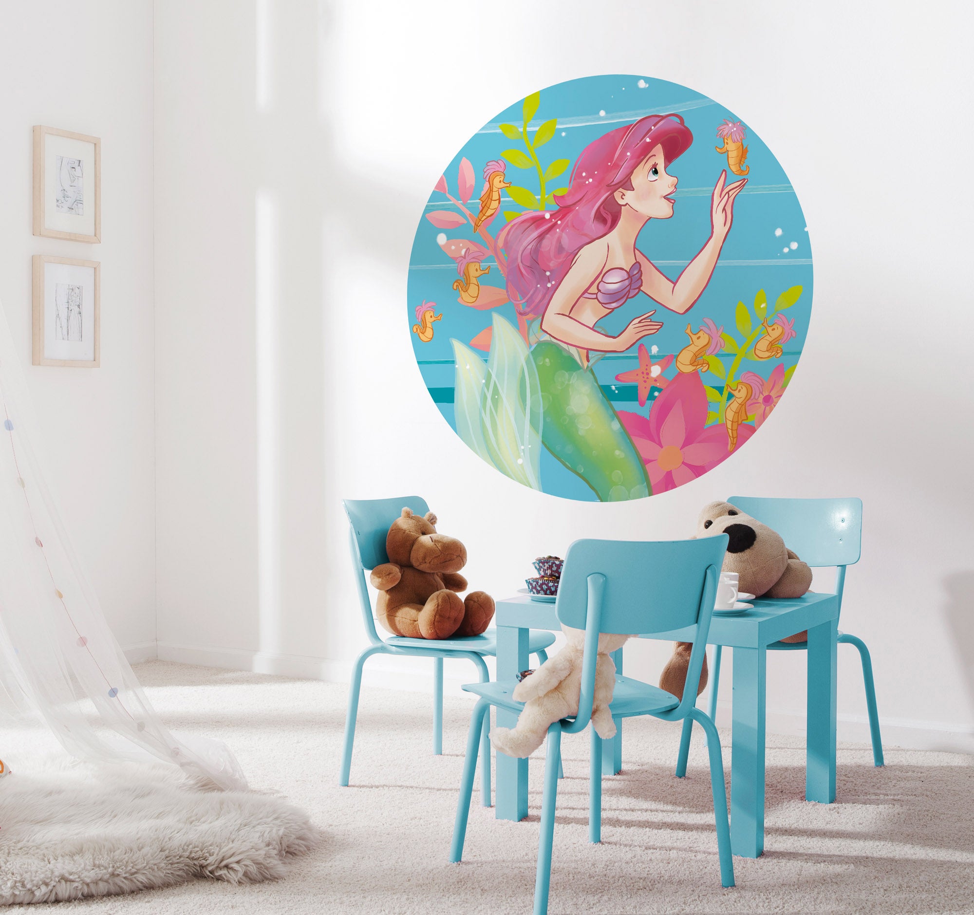 Papel pintado panorámico redondo en tela no tejida autoadhesiva de komar - disney ariel seahorses - talla: ⌀125 cm