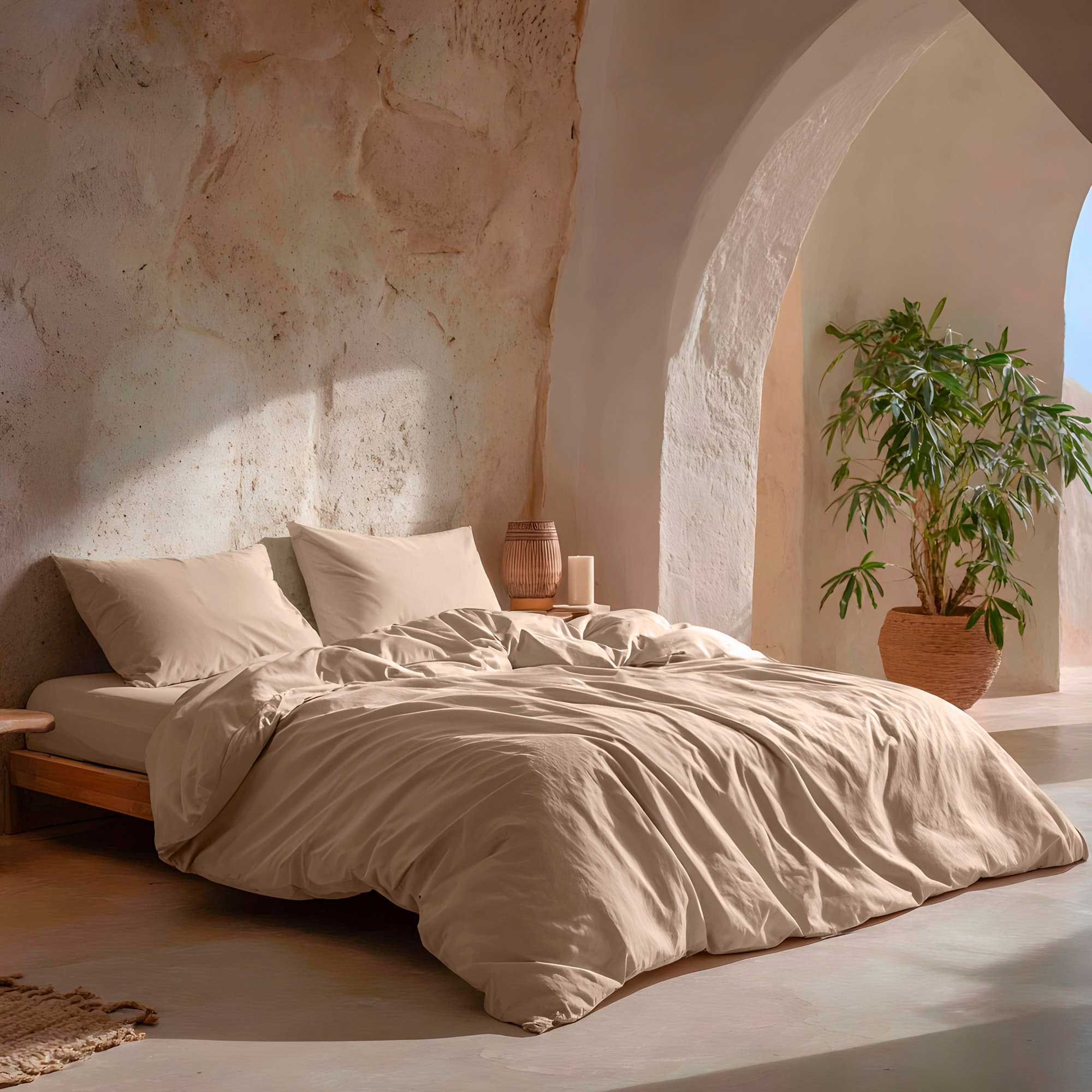 Housse de couette uni 100% coton avec taie d'oreiller 220x220 + 2(45x75)cm coloris Grège - 2