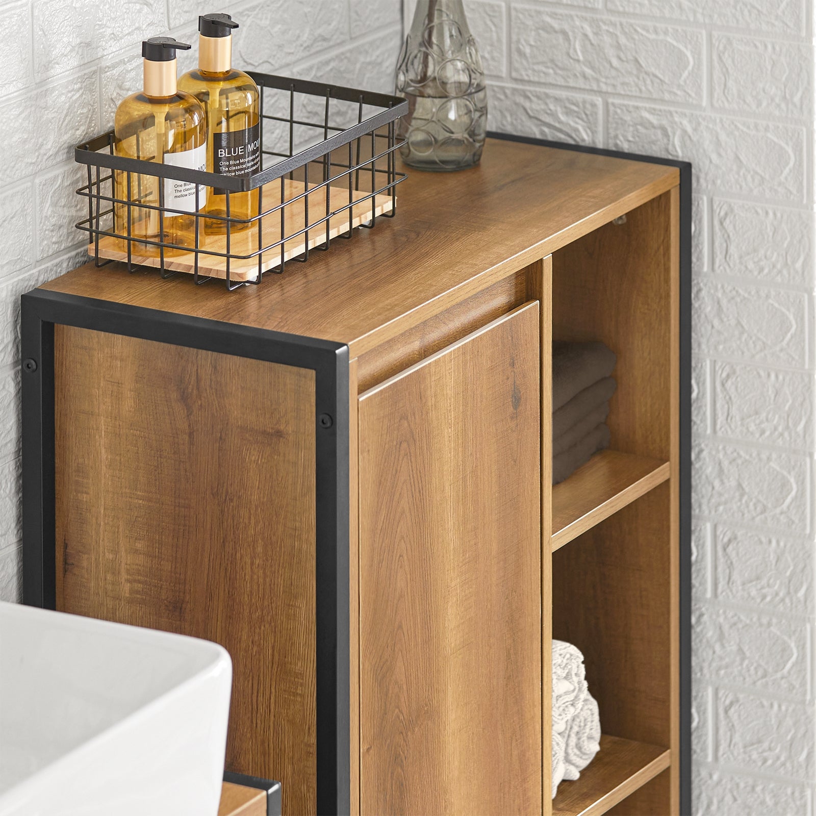 SoBuy BZR65-PF Meuble Bas de Salle de Bain avec Bac à Linge avec 3 Compartiments et 1 Panier à Linge, Style Industriel - 7