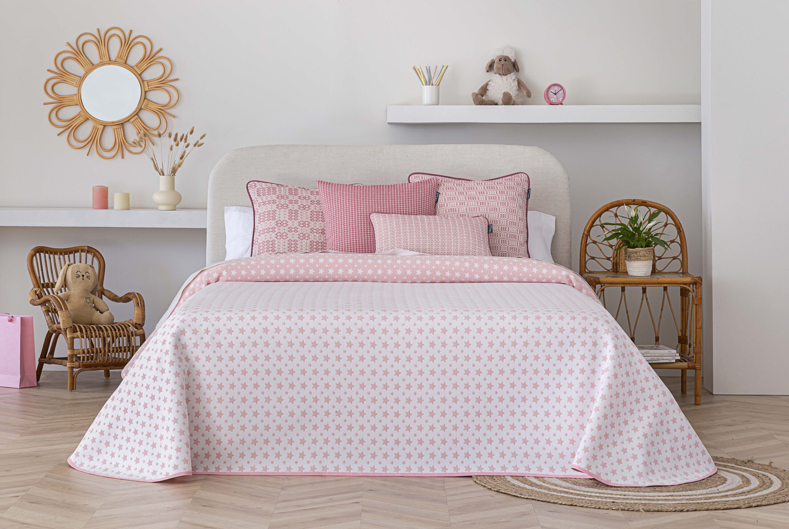 Colcha infantil jacquard reversible cometa estrellas para primavera - verano. color rosa. para cama de 180 cm